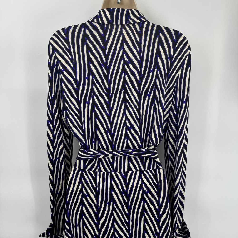 Diane von Furstenberg Julie Silk Wrap Dress Black Blue White Zebra Print Size 12 - Picture 8 of 16